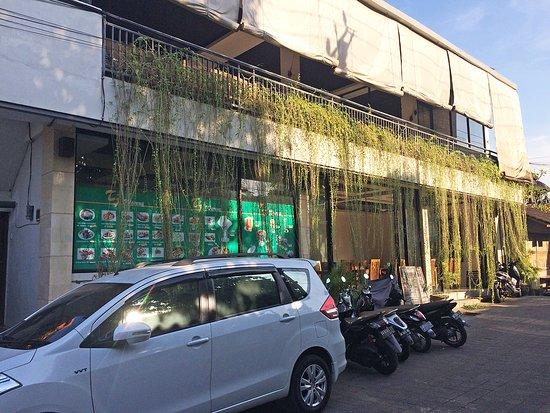 TJ's Warung & Sport Bar